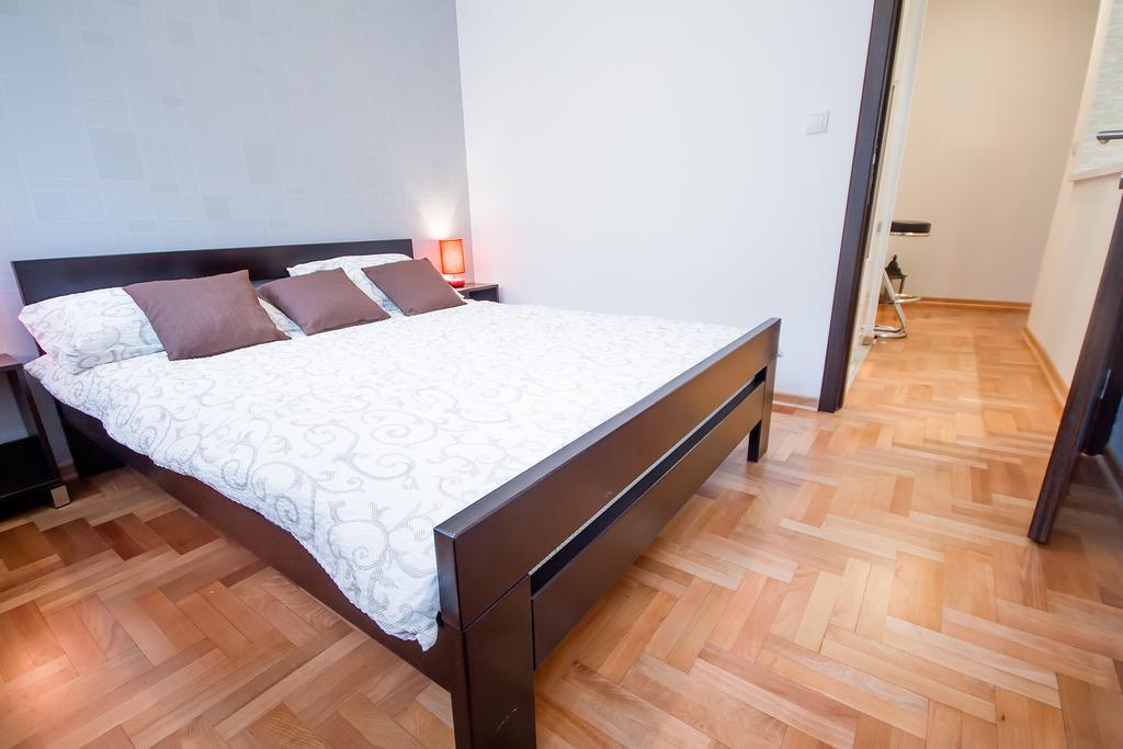 Apartments King Milan, City Center 贝尔格莱德 客房 照片