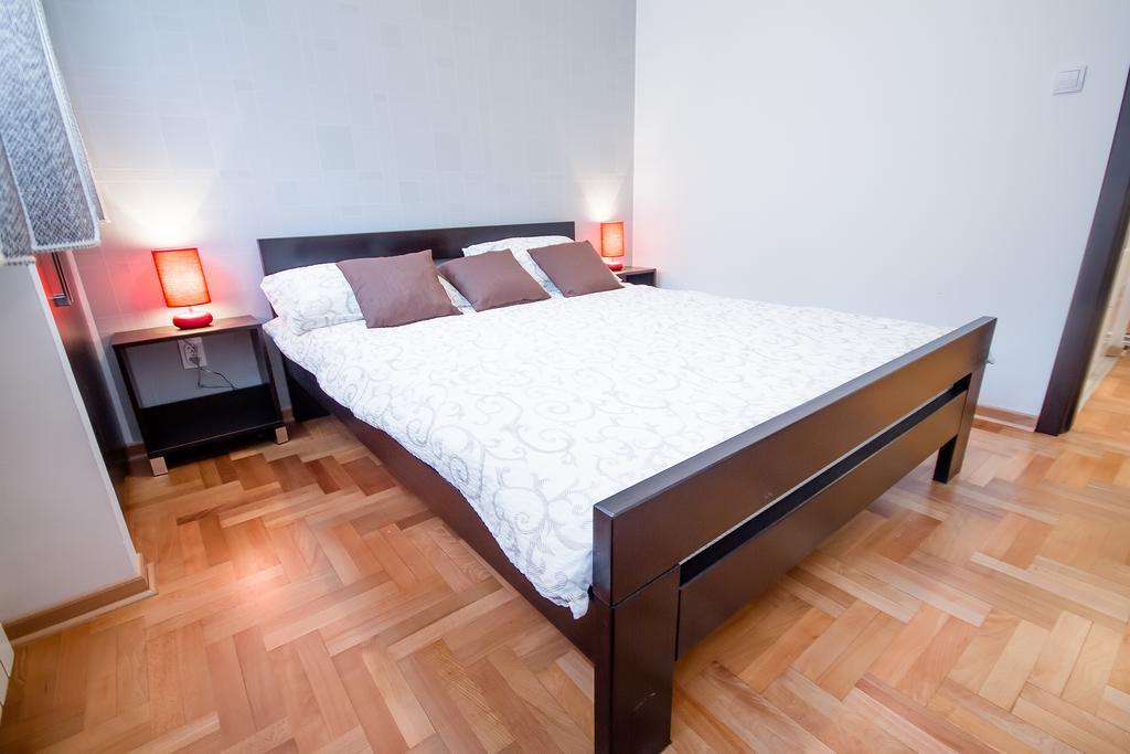 Apartments King Milan, City Center 贝尔格莱德 客房 照片